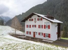 Holiday home in the Silvretta-Montafon ski area，位于圣加伦基希的酒店