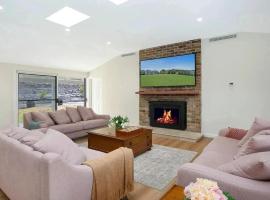 Sutton Forest Retreat The Hideaway，位于Sutton Forest的酒店