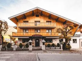 DORFSTUDIO Apartments