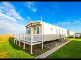 MP124 - Camber Sands Holiday Park - Sleeps 6 - Full Decking - Beautiful Marsh Views