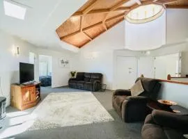 Serene Mountainview Retreat Tamborine Mountain