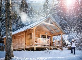 Huttopia Bozel en Vanoise，位于Bozel的露营地