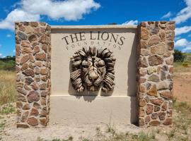 The Lions Foundation Rescue & Conservation Centre，位于Ouklip的酒店