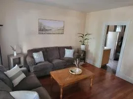 Whole 2 bedroom apartment