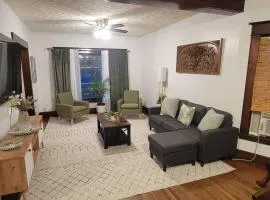 Whole Lower 3 bedroom Apartment