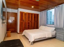 Habitación doble baño privado cerca al mar y bahia