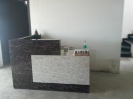 Lee-On Hotel and Restaurant Muzaffarnagar，位于Muzaffarnagar的酒店