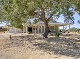 Paso Robles Gem w/ On-Site Vineyard: Pets Welcome!
