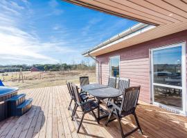 Holiday home Tarm LX，位于察姆的酒店