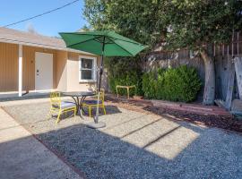 Solvang Bungalow B，位于索尔万的酒店