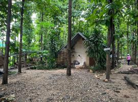 Doendin Mudbrick hostel，位于Ban Phaem Klang的青旅