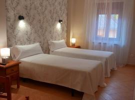 HOTEL RURAL ORQUIDEA，位于Velilla del Río Carrión的酒店