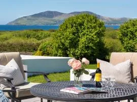 Cosy two bedroom cottage in Waterville with sea views