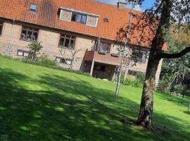 Dybvad Mølle bed and breakfast，位于Års的酒店