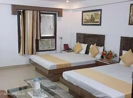 Hotel Su Shree Continental 5 Minutes Walk From New Delhi Railway Station