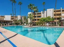 Old Town Condo with 2 King Size Suites