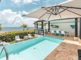 Magnificent villa with ocean view in Puerto Bahia