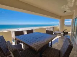 Luxury Penthouse, large furnished balcony, C30709