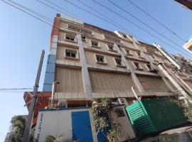 Hotel Sitara Grand Hyderabad，位于海得拉巴的酒店
