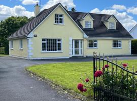Oughterard Homeshare，位于Killarone的酒店