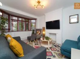 Gaia Cottages 3BR Home with Parking,WIFI,Garden,EV & Desk