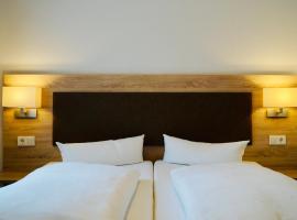 Hotel & Restaurant Pelikan，位于博伊龙的酒店