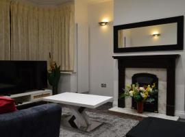 Harrow Sleeps10 PrivateGarden 3BR FreeParking WiFi，位于哈罗的酒店