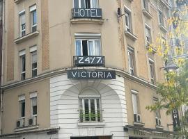 hôtel victoria，位于兰斯兰斯机场 - RHE附近的酒店