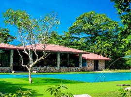 Queensbury Lake Resort，位于Talpitiya的酒店