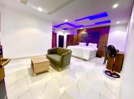 Emma Blow Hotel，位于Sobande的酒店