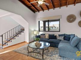 El Centenario Fully-equipped Home Steps to Beach，位于El Centenario的酒店