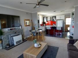 McGowen st accommodation，位于布罗肯希尔的酒店