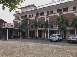 Mirabell Hotel RedPartner，位于Kepanjen的酒店