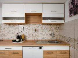 Apartma Sejalec, Lesce - Bled，位于勒什的酒店