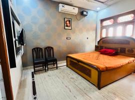 Shiva The Retreat Homestay，位于占西的酒店