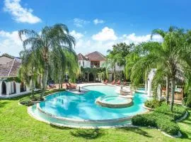 Moroccan-Style Paradise with Pool & Maid at Casa de Campo