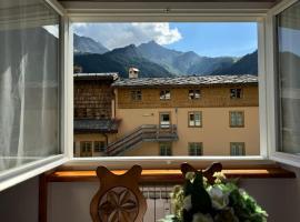 CentroCourma e Parcheggio e TopView，位于库马约尔的酒店