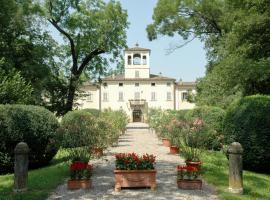 Casa nella campagna Parmigiana.，位于Ponte Taro的酒店