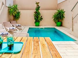 Casa Mediterránea con piscina privada en Palamós，位于帕拉莫斯的酒店