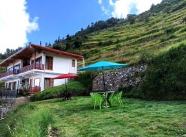 The Vintage Hill Village - Himalayan Boutique Resort，位于卡纳塔尔的酒店