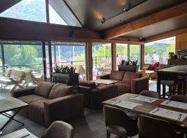 Grand Chamois Hotel & Spa，位于马夫罗沃的酒店