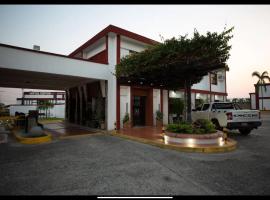 Hotel Espor CA，位于巴里纳斯的酒店