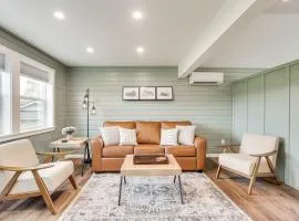 Idyllic Enumclaw Studio with Mount Rainier Views