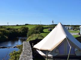 Doolin Glamping，位于杜林的露营地