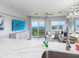 Ocean View Corner Penthouse Ocean Pointe 5416，位于基拉戈的酒店