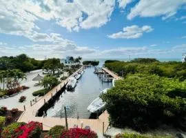 Ocean View Overlooking Marina Ocean Pointe 5305