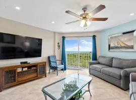 Sunrise Sanctuary - Top Floor Ocean Pointe 2415