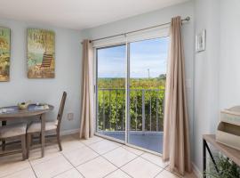 Reel Key Largo Escape Ocean Pointe 5209，位于基拉戈的乡村别墅