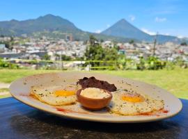 Hotel y Restaurante El Mirador DLR，位于克萨尔特南戈的酒店