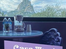 Casa Morada，位于贝纳尔的低价酒店